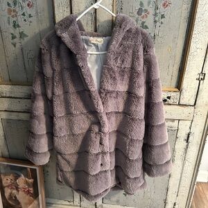 Women's Gray Faux Fur Coat